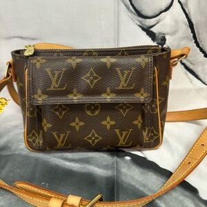 LOUIS VUITTON Monogram Viva-Cite PM